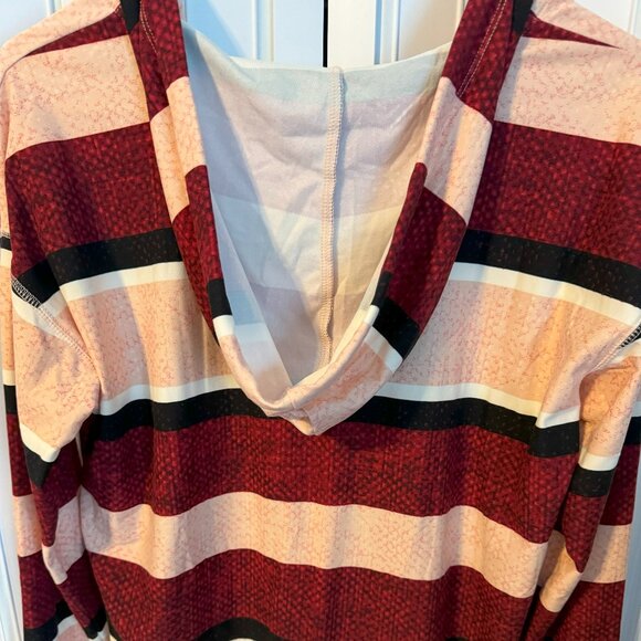 LulaRoe Eliza hooded top (M) NWT - Picture 2 of 2